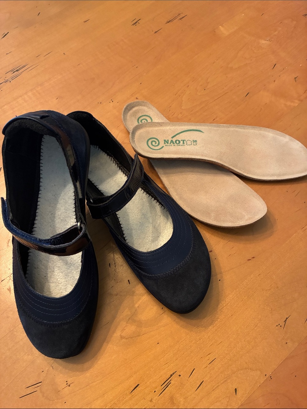 NAOT Kirei EUC Navy Blue Mary Jane’s Style With Adjustable Strap. Size 38/US7. - Picture 10 of 11